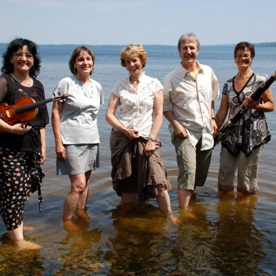 De gauche à droite : Louise Arpin, Claire Boudreau,  Claire Murphy, Louis-Antoine Laroche, Suzanne Ménard