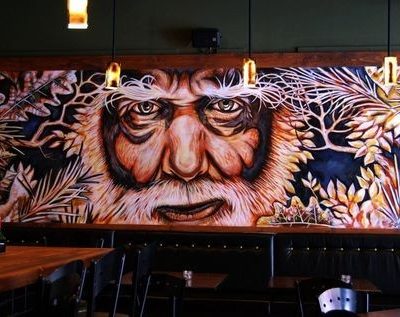La murale du restaurant Le Cachottier, réalisée par Sébastien Ouellette