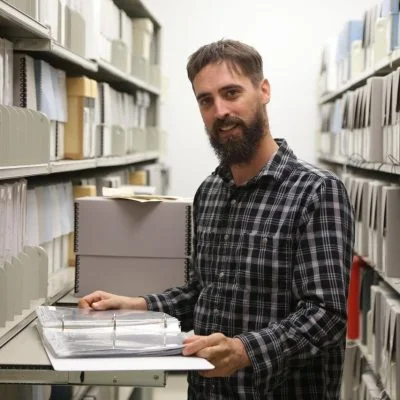 Sébastien Tessier, archiviste et coordonnateur, BAnQ à Rouyn-Noranda.